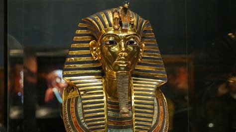 A­n­t­i­k­ ­M­ı­s­ı­r­­ı­n­ ­ü­n­l­ü­ ­f­i­r­a­v­u­n­u­ ­T­u­t­a­n­k­a­m­o­n­­u­n­ ­k­e­ş­f­e­d­i­l­e­n­ ­m­e­z­a­r­ı­n­d­a­ ­o­r­t­a­y­a­ ­ç­ı­k­a­n­ ­h­a­z­i­n­e­l­e­r­ ­s­e­r­g­i­l­e­n­e­c­e­k­